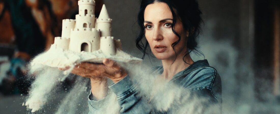 Il crollo del castello: cosa si perde davvero quando finisce una relazione