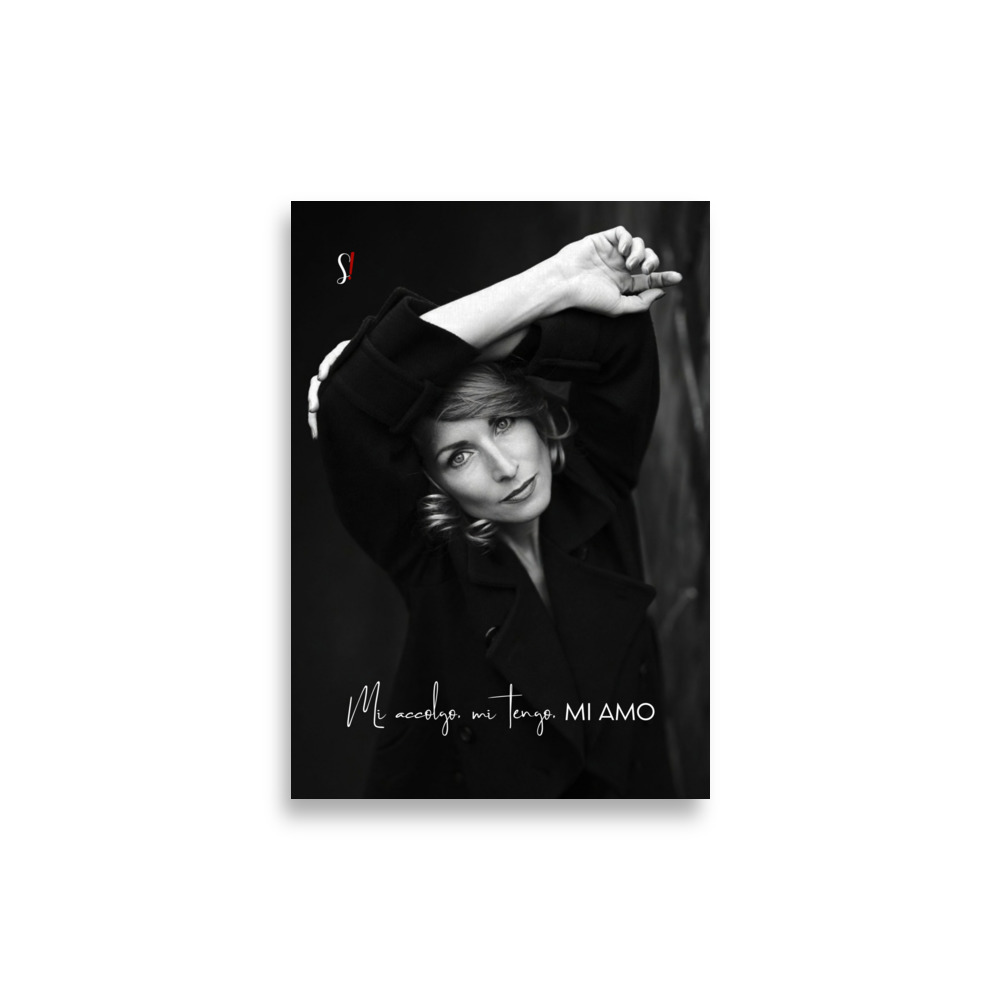 Poster «Mi accolgo. Mi tengo. Mi amo» · V6 — Braccia attorno a sé 2 Poster «Mi accolgo. Mi tengo. Mi amo» · V6 — Braccia attorno a sé - immagine 2