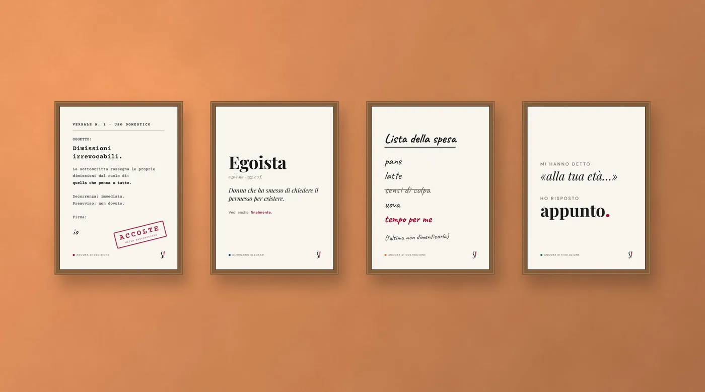 HOME 8 Il Ciclo Nero su Bianco: quattro poster tipografici di Slegata! su una parete arancio caldo